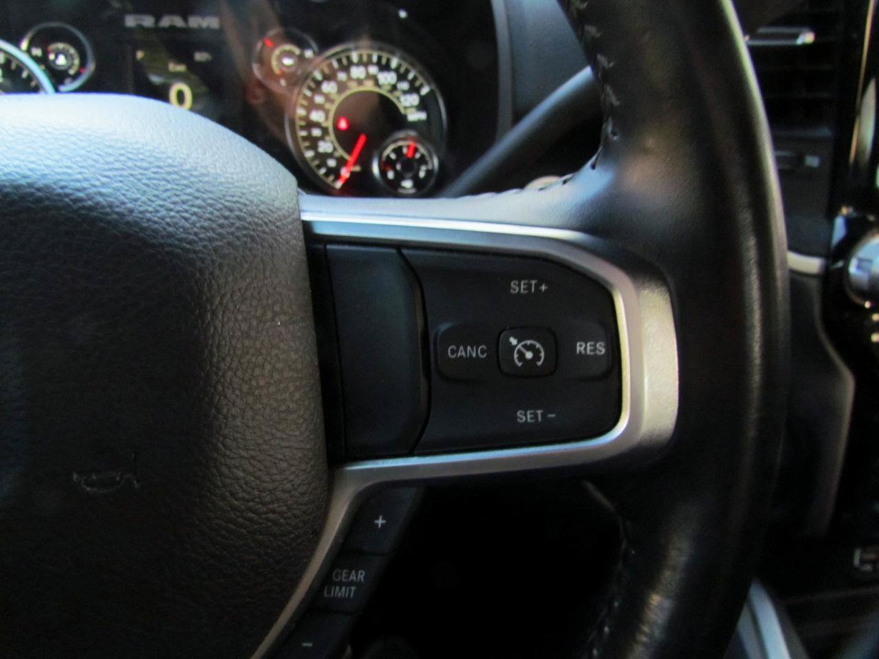 Used 2024 RAM 3500 Big Horn w/ Night Edition AWD/4WD image 31