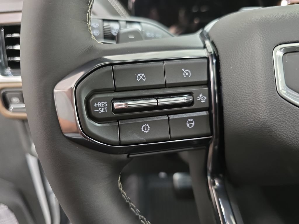 New 2026 GMC Yukon XL Denali Ultimate AWD/4WD image 18