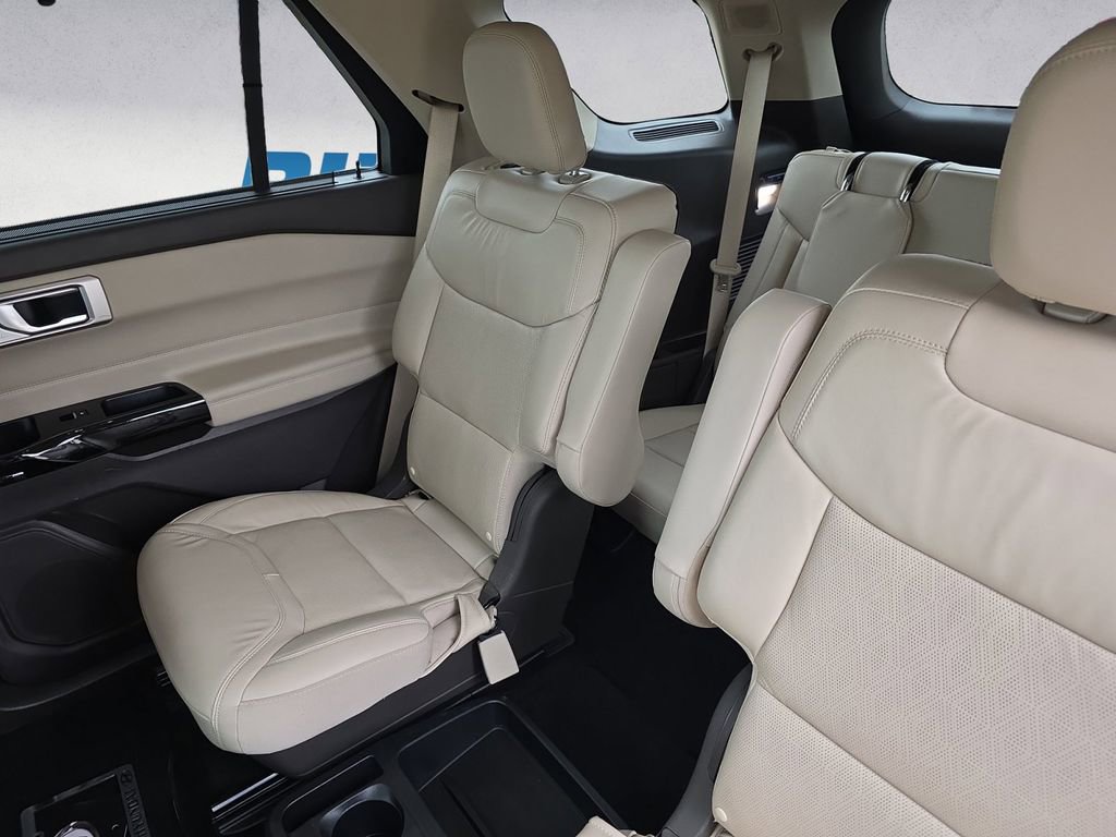 Used 2021 Ford Explorer Platinum w/ Equipment Group 601A image 13