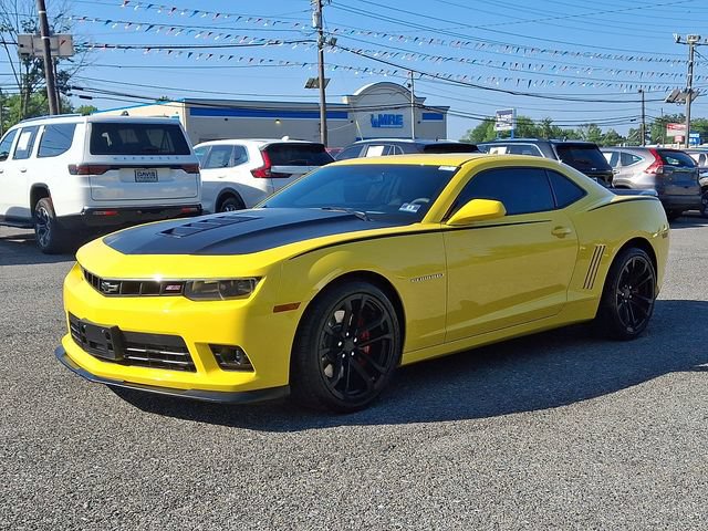 Used 2015 Chevrolet Camaro SS w/ SS Performance Package RWD image 3