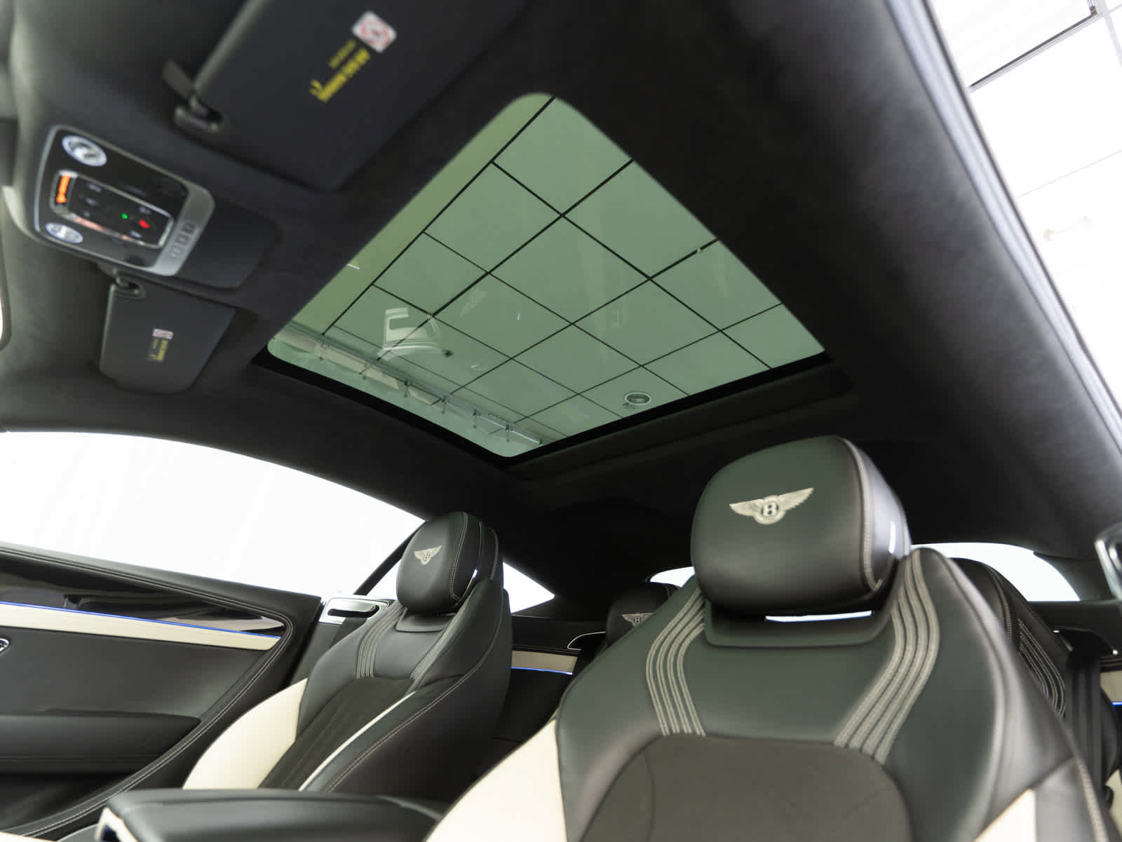 Used 2023 Bentley Continental GT S image 35