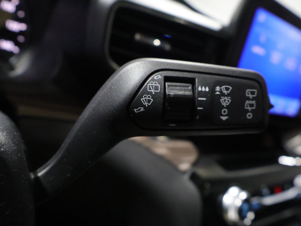 Used 2021 Ford Explorer Limited image 36