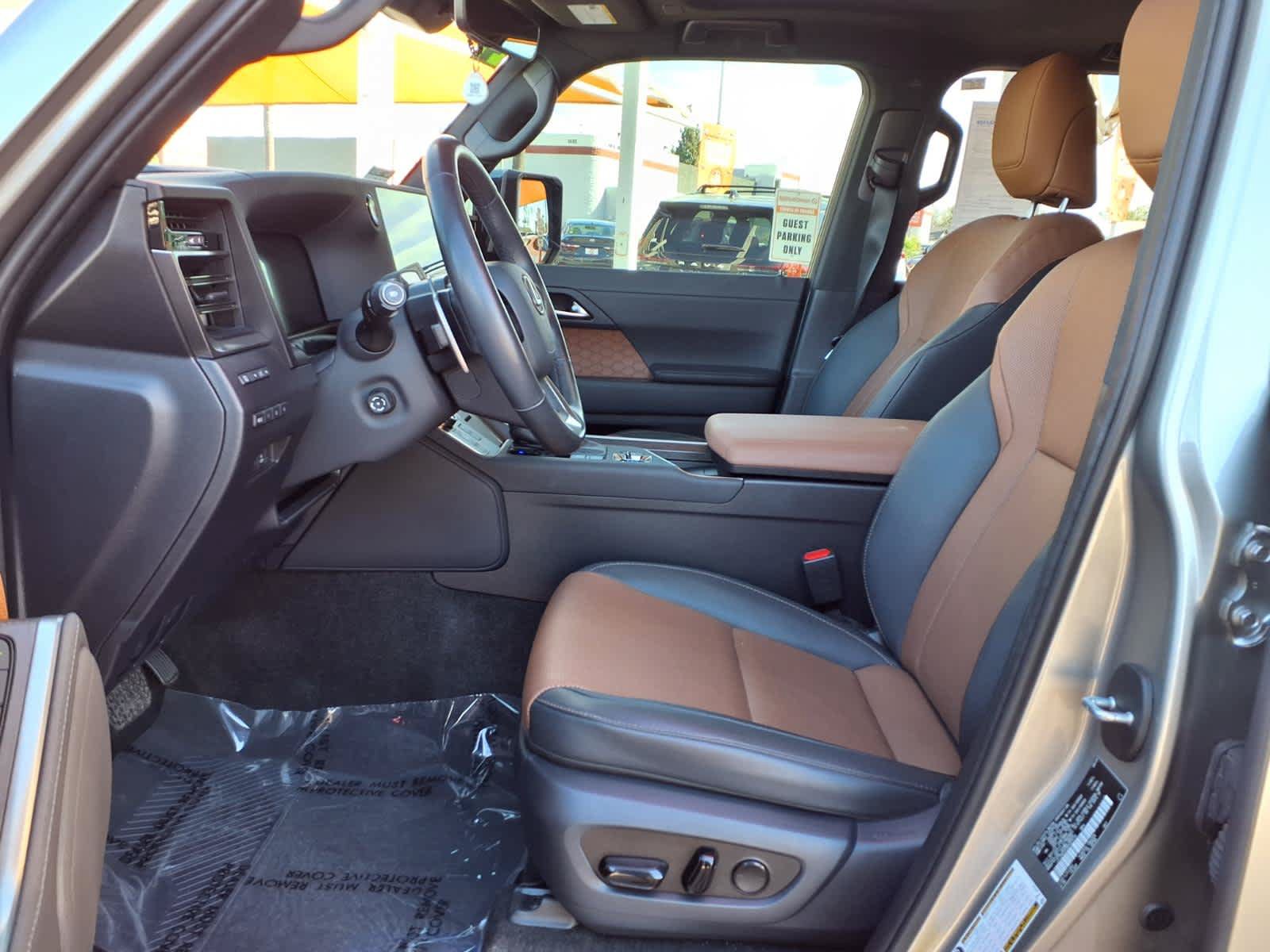 Used 2024 Lexus GX 550 w/ Cold Area Package AWD/4WD image 19
