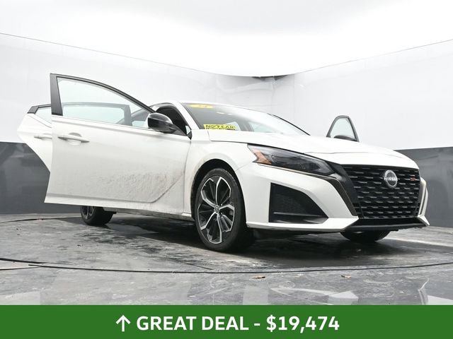 Used 2024 Nissan Altima 2.5 SR image 61