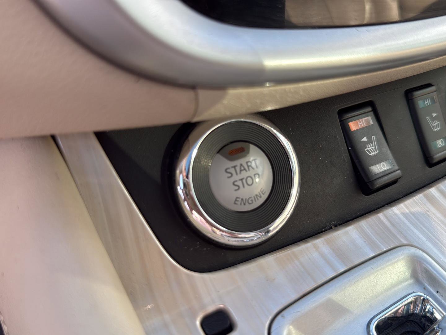 Used 2015 Nissan Murano SL w/ SL Technology Package FWD image 27