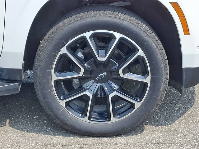 Used 2025 Chevrolet Tahoe RST w/ Comfort Package AWD/4WD image 28