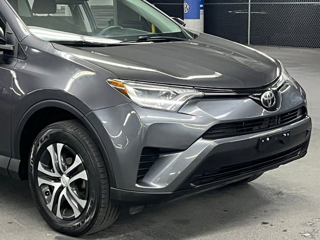Used 2017 Toyota RAV4 LE image 35