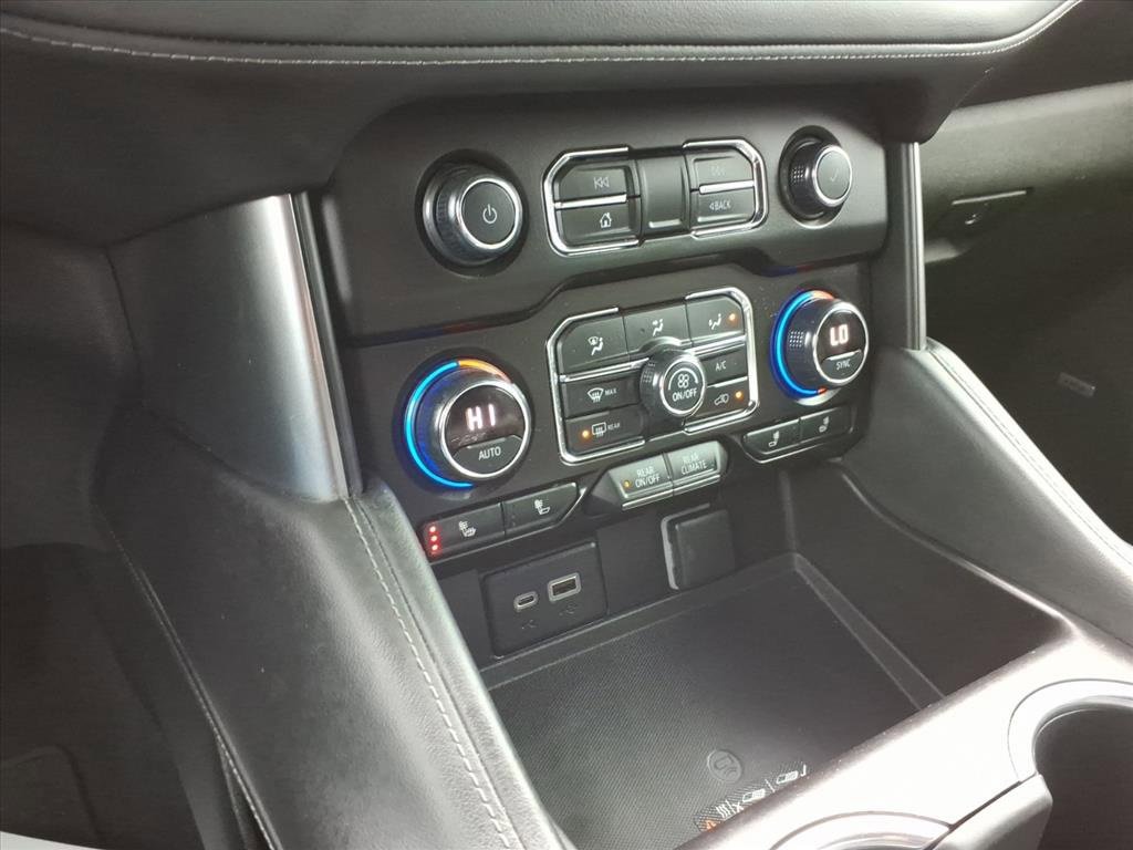 Used 2021 Chevrolet Tahoe LT w/ LT Signature Package image 26