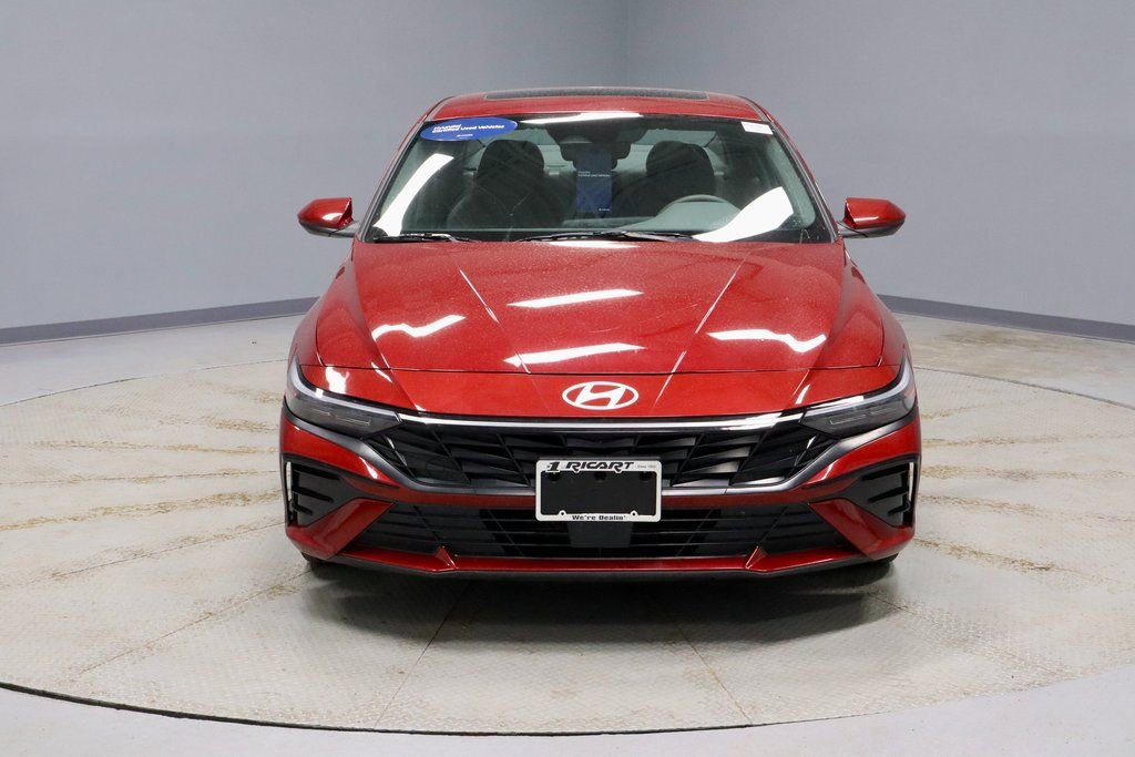 Certified 2025 Hyundai Elantra SEL image 11