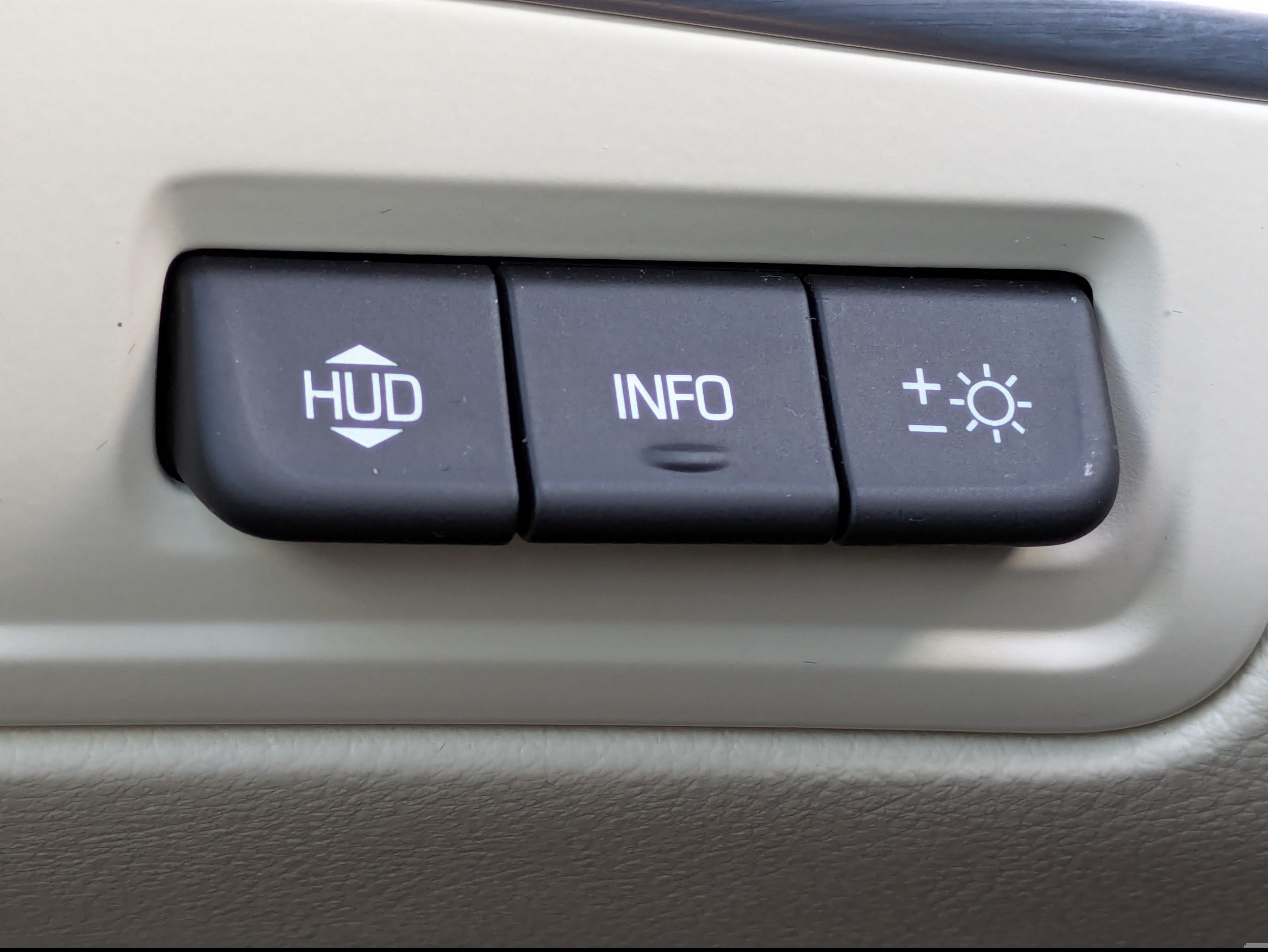 Certified 2024 Cadillac XT6 Premium Luxury w/ Technology Package FWD image 23