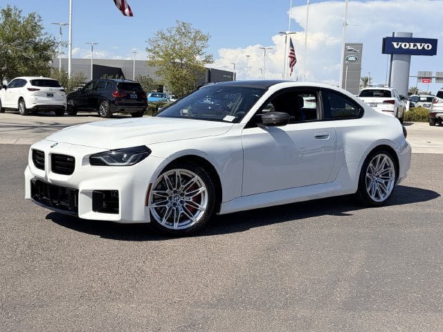New 2026 BMW M2 w/ Lighting Package RWD image 2