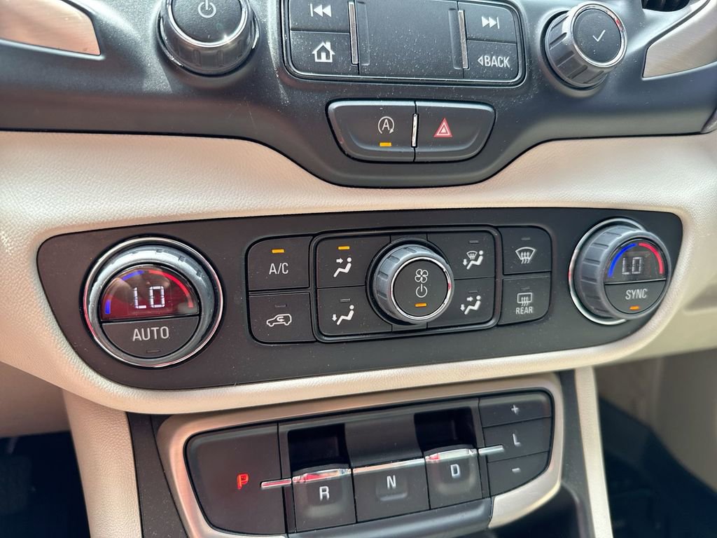 Used 2022 GMC Terrain Denali AWD/4WD image 17