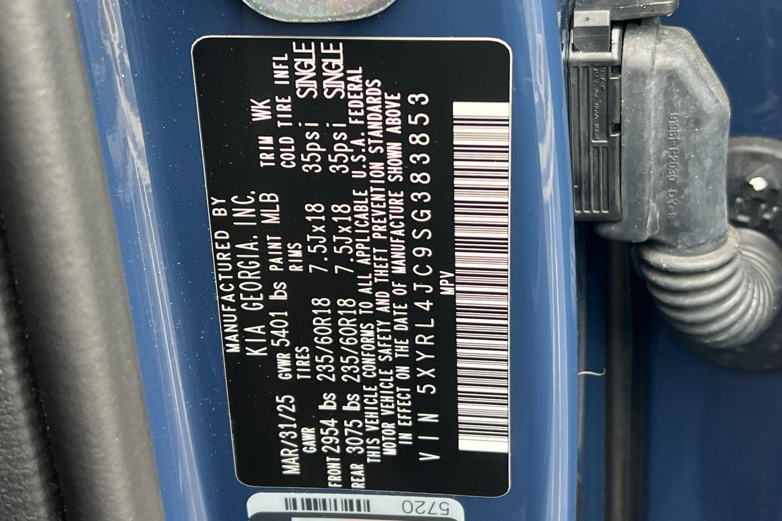 Certified 2025 Kia Sorento S image 59