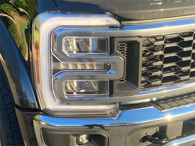 Used 2025 Ford F450 King Ranch w/ Chrome Package image 4