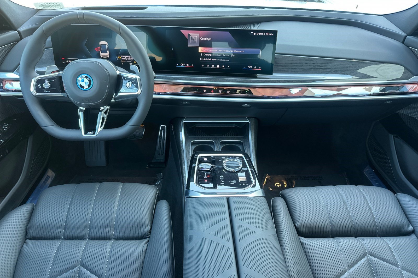 New 2026 BMW 750e xDrive AWD/4WD image 11