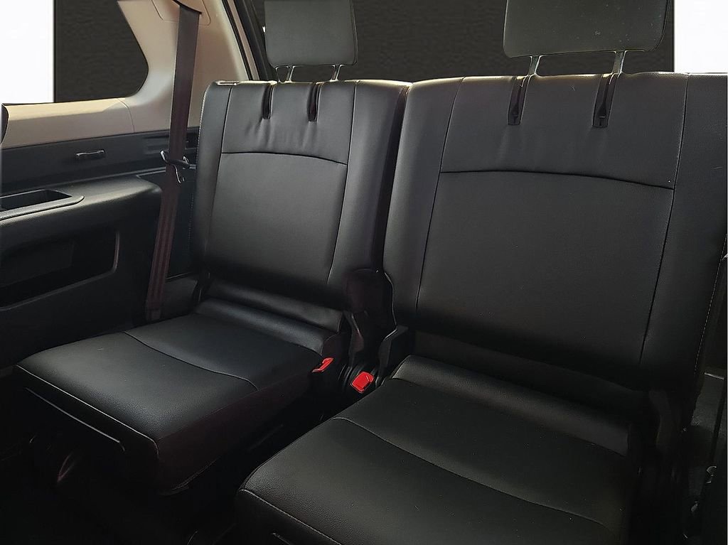 Used 2024 Toyota 4Runner SR5 Premium w/ Moonroof Package RWD image 9