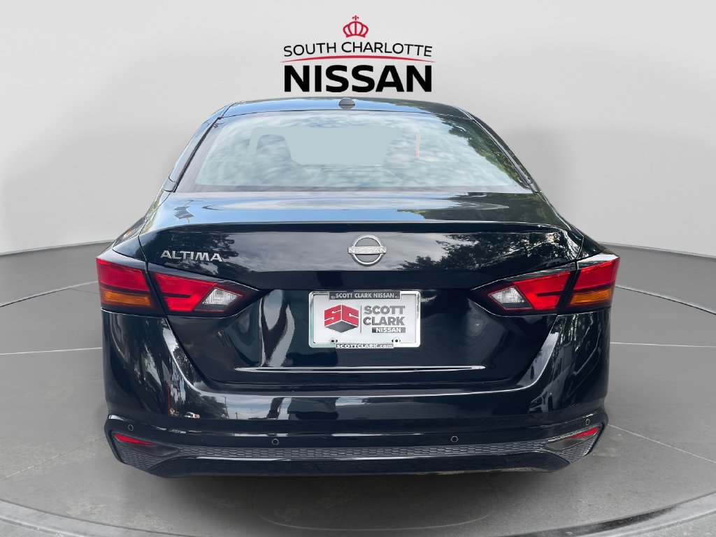 Used 2025 Nissan Altima 2.5 SV FWD image 5