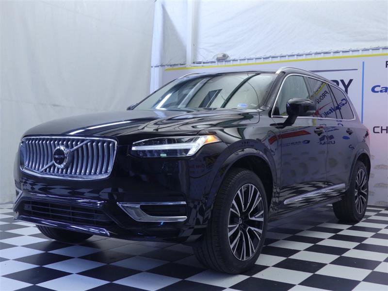 Used 2023 Volvo XC90 T8 Plus AWD/4WD image 4