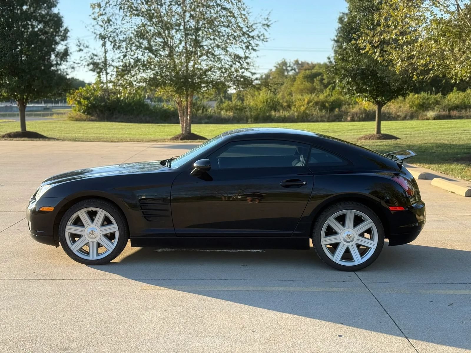 Used 2005 Chrysler Crossfire Coupe RWD image 8