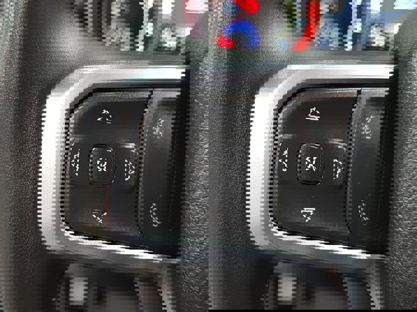 Used 2024 RAM 2500 Laramie image 12