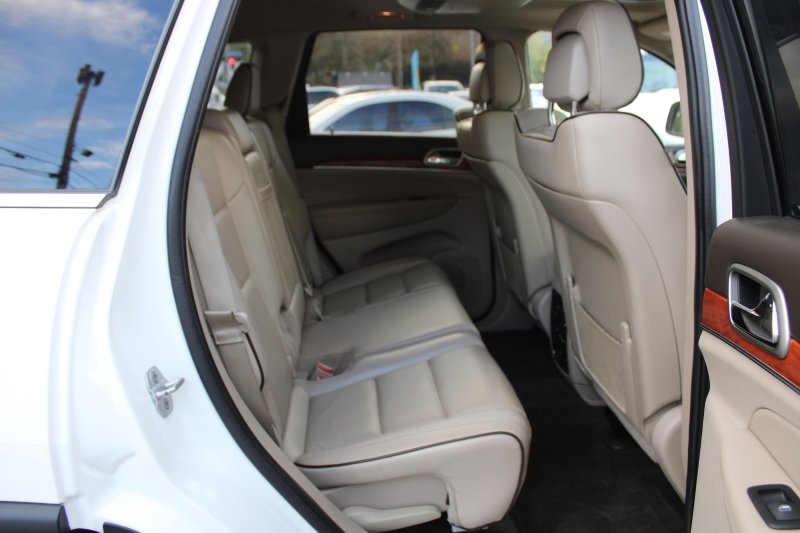 Used 2011 Jeep Grand Cherokee Overland image 10