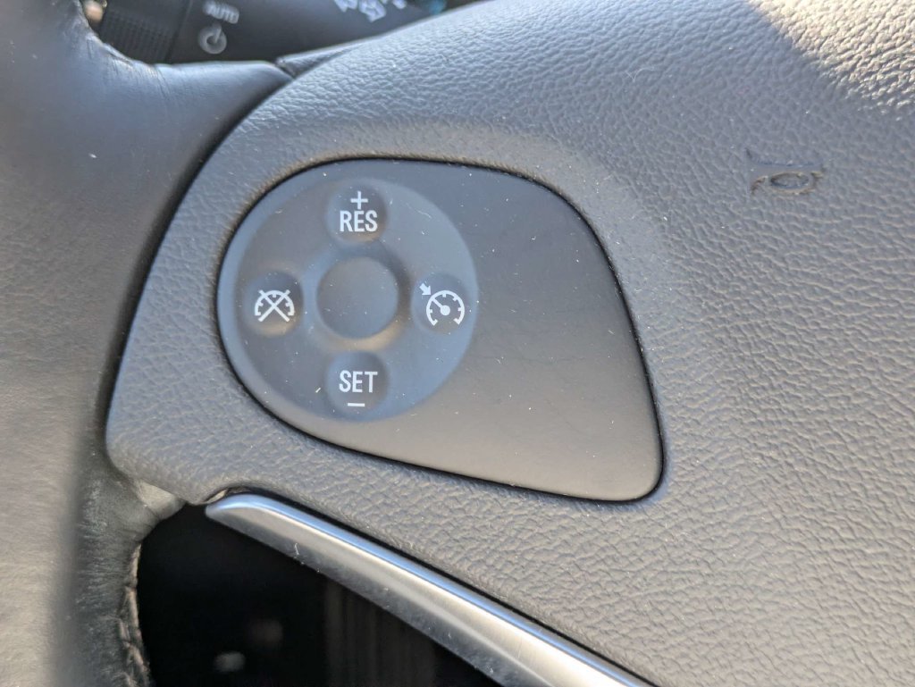 Used 2018 Chevrolet Impala LT FWD image 25