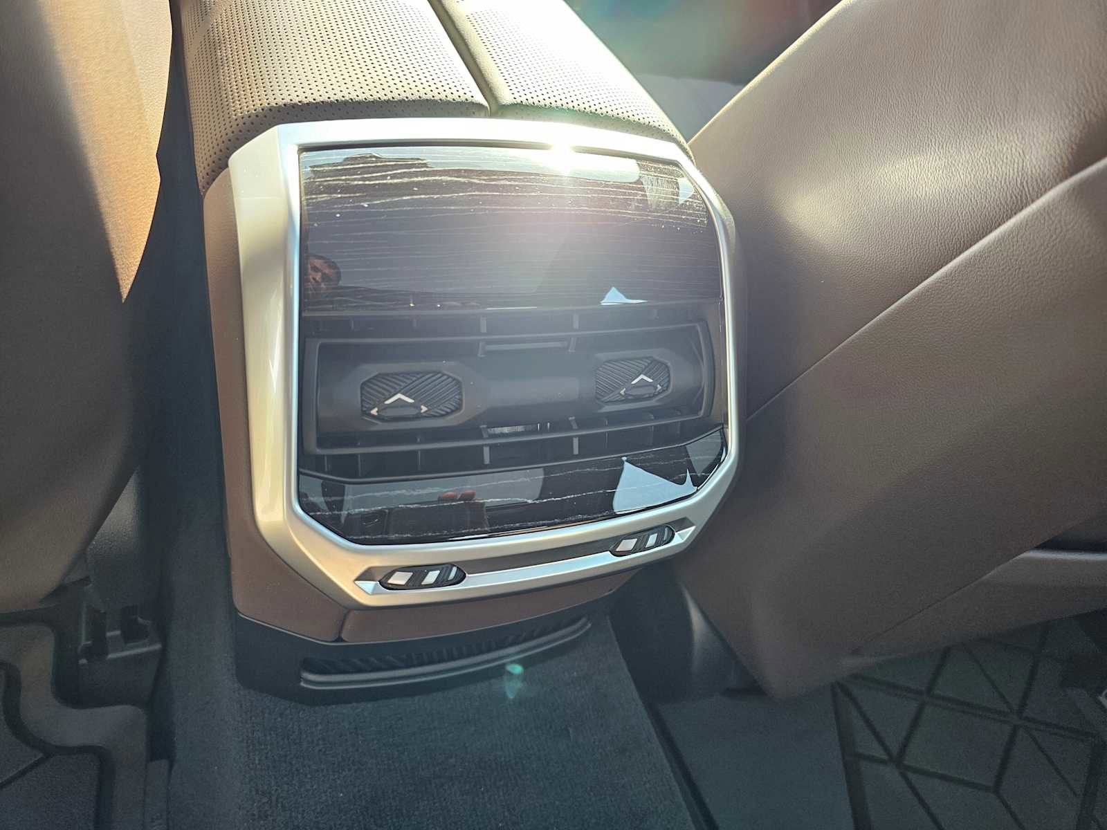 Used 2024 BMW i7 xDrive60 image 20