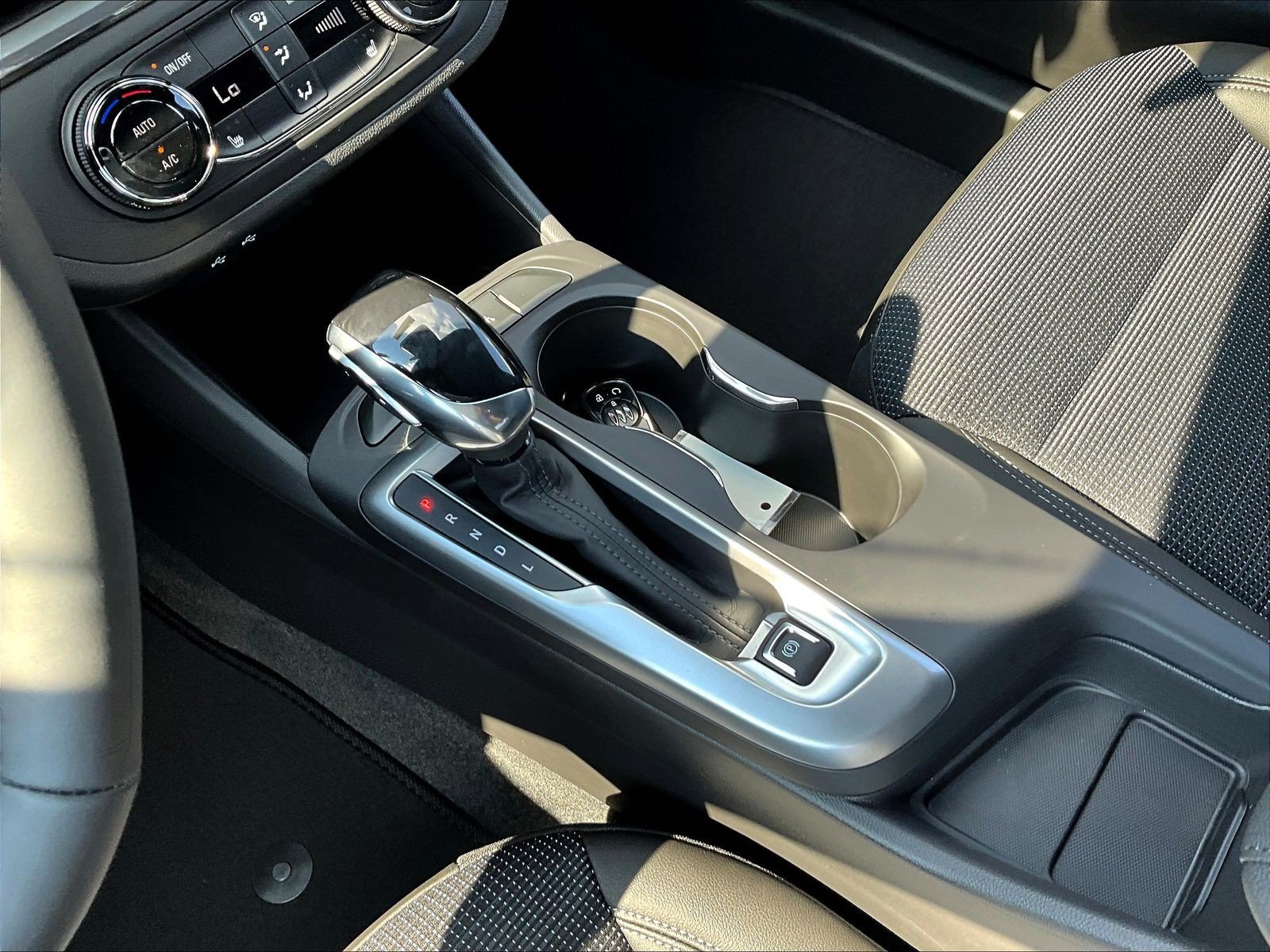 New 2026 Buick Envista Preferred w/ Convenience I Package FWD image 12