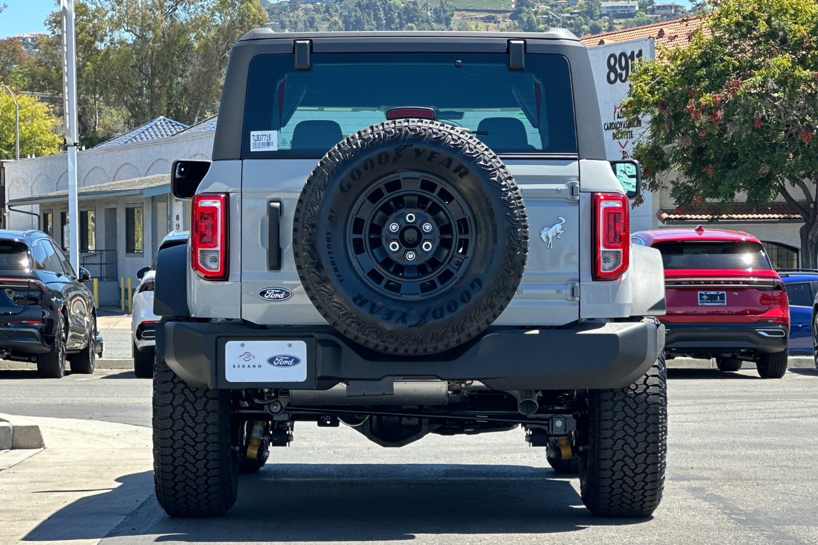 New 2026 Ford Bronco 2-Door w/ Sasquatch Package AWD/4WD image 4
