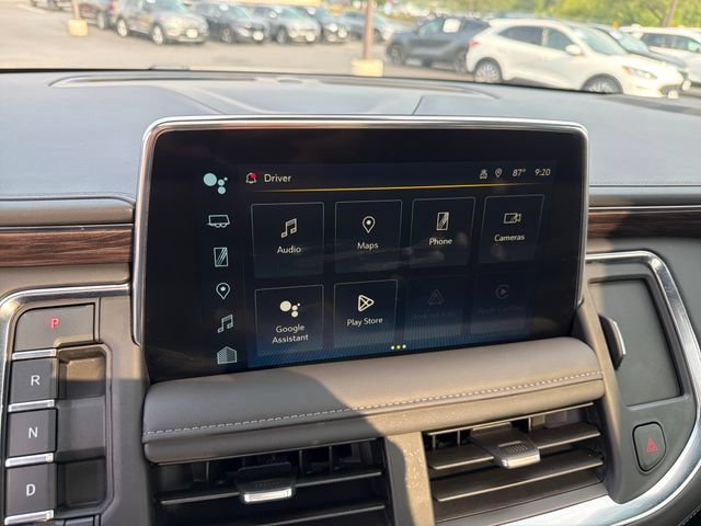 Used 2023 Chevrolet Tahoe Z71 w/ Luxury Package AWD/4WD image 18