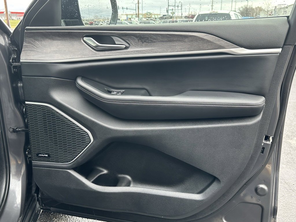 Used 2024 Jeep Grand Cherokee Limited 4xe image 22