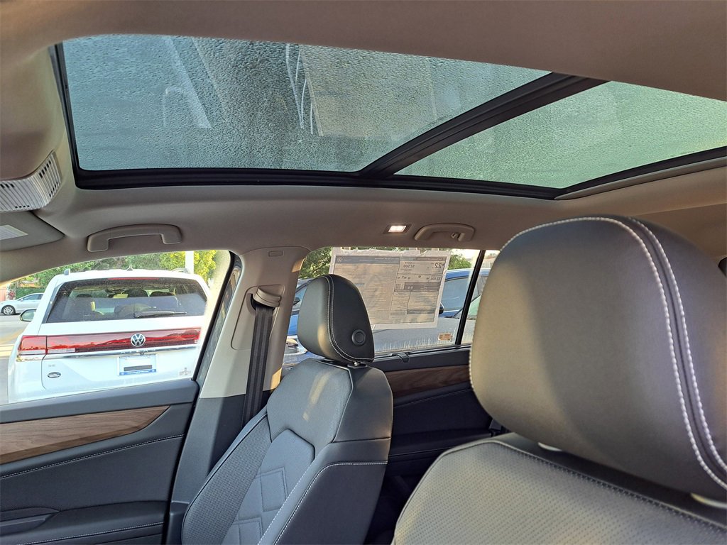 New 2026 Volkswagen Atlas SE image 8