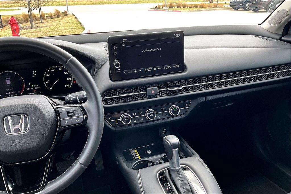 Used 2023 Honda HR-V EX-L image 8