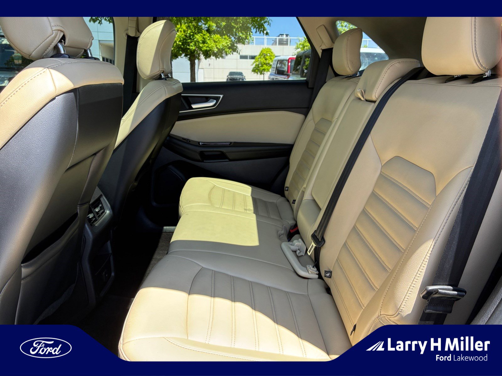 Used 2017 Ford Edge SEL w/ Equipment Group 201A AWD/4WD image 17
