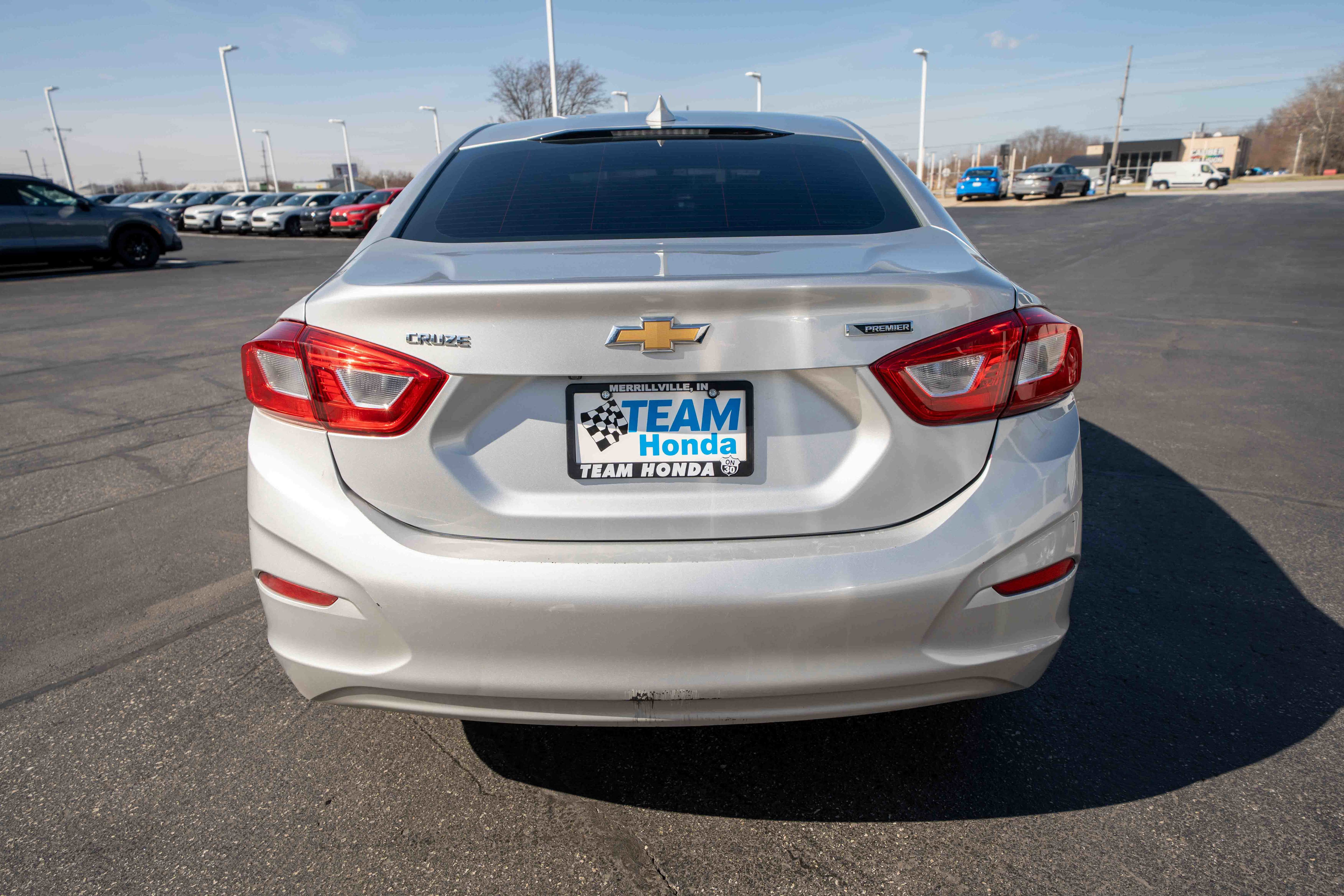 Used 2018 Chevrolet Cruze LT w/ Convenience Package image 5