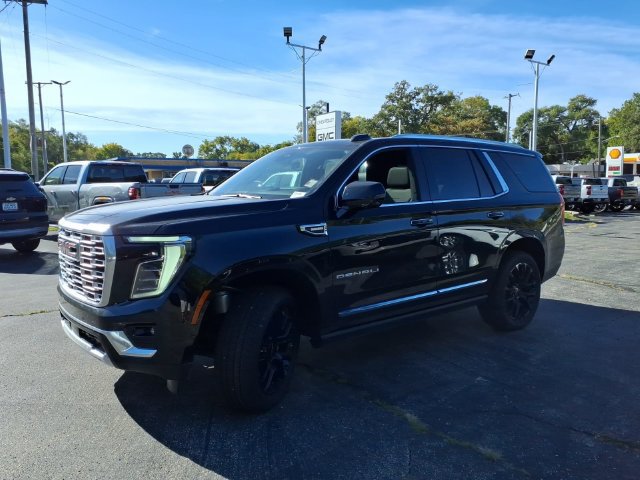New 2026 GMC Yukon Denali w/ Denali Reserve Package AWD/4WD image 10
