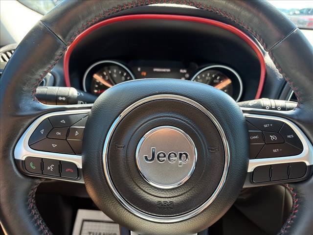 Used 2018 Jeep Compass Trailhawk w/ Leather Interior Group AWD/4WD image 16