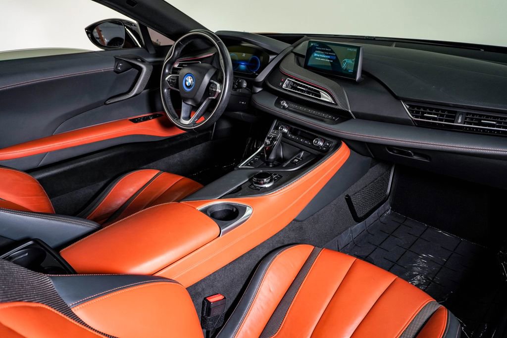 Used 2019 BMW i8 Base image 14