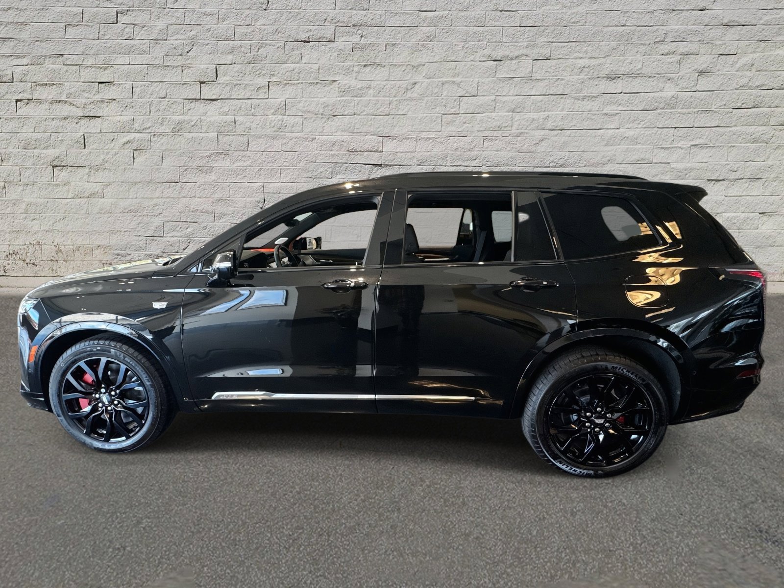 New 2025 Cadillac XT6 Sport w/ Platinum Package AWD/4WD image 8