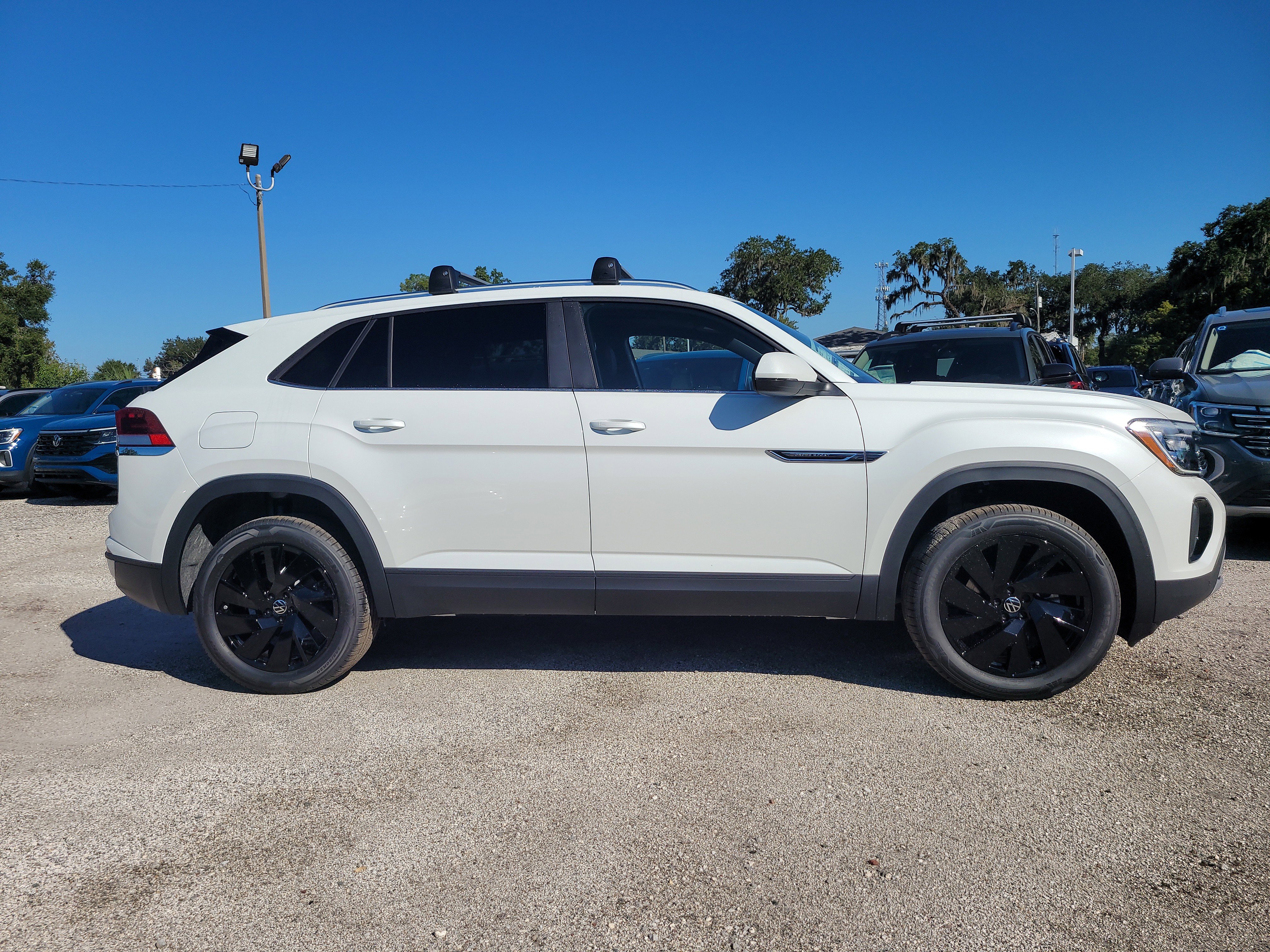 New 2026 Volkswagen Atlas Cross Sport SE image 5