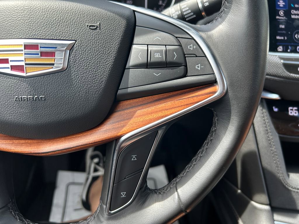Used 2023 Cadillac XT5 Premium Luxury w/ LPO, Floor Liner Package AWD/4WD image 28