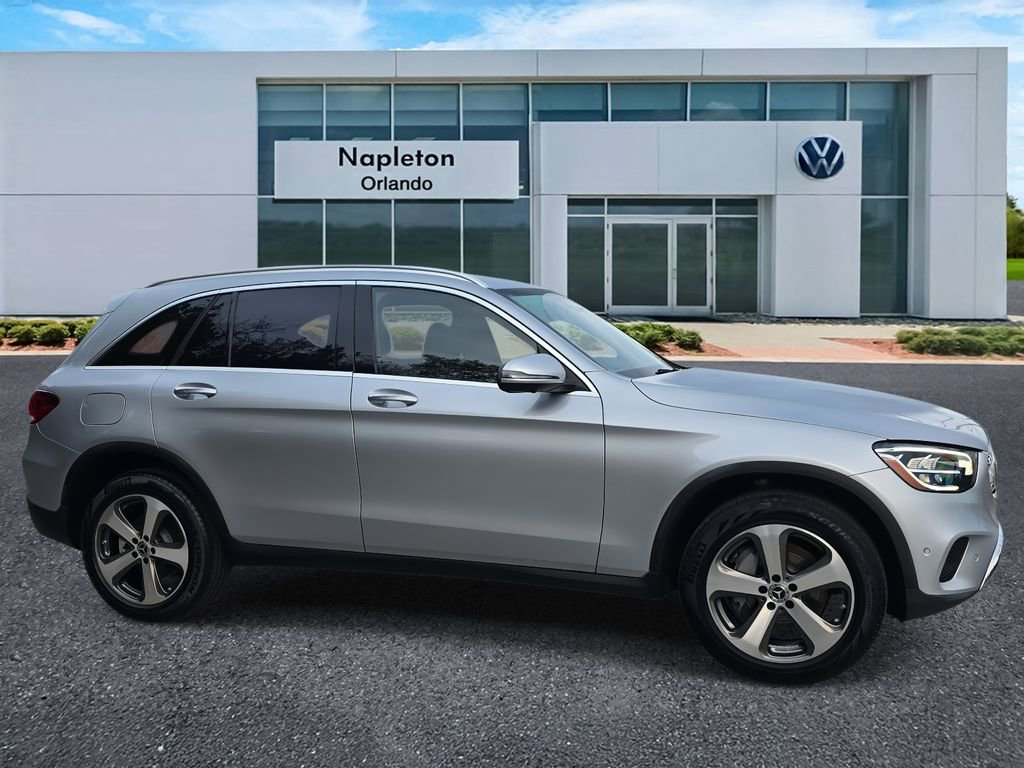 Used 2022 Mercedes-Benz GLC 300 w/ Premium Package Lite image 3