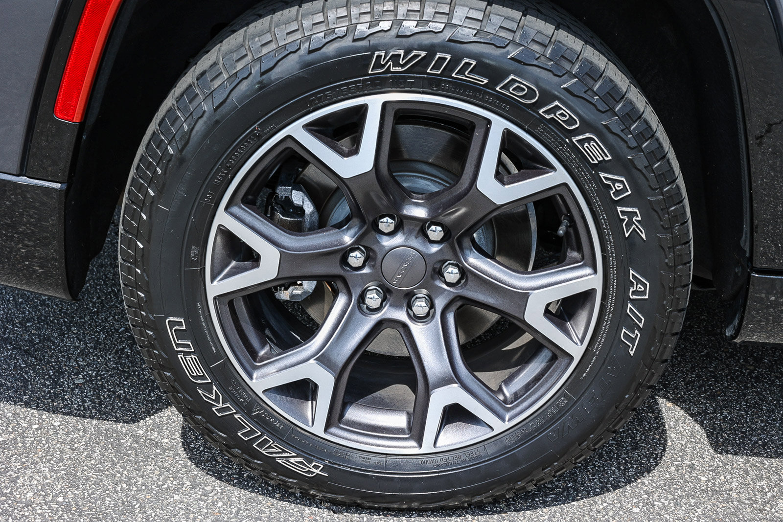 Used 2022 Jeep Wagoneer Series III w/ Premium Group I image 12