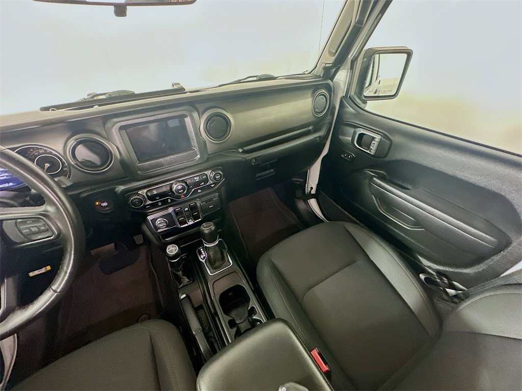 Used 2022 Jeep Gladiator Willys image 11