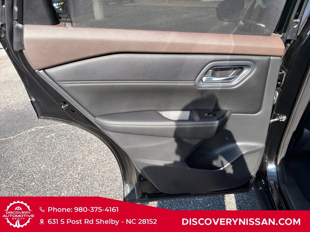 Certified 2023 Nissan Rogue SV w/ SV Premium Package FWD image 32