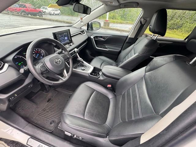 Used 2022 Toyota RAV4 XLE Premium AWD/4WD image 13