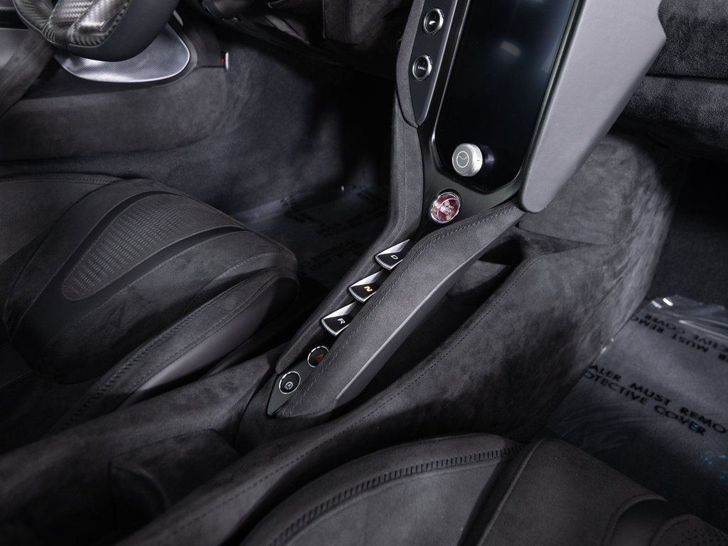 Used 2024 McLaren 750S image 29