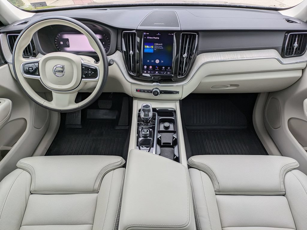 Used 2023 Volvo XC60 B5 Ultimate w/ Climate Package AWD/4WD image 15