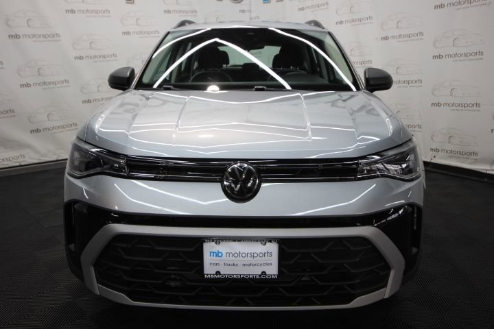 Used 2025 Volkswagen Taos S AWD/4WD image 11