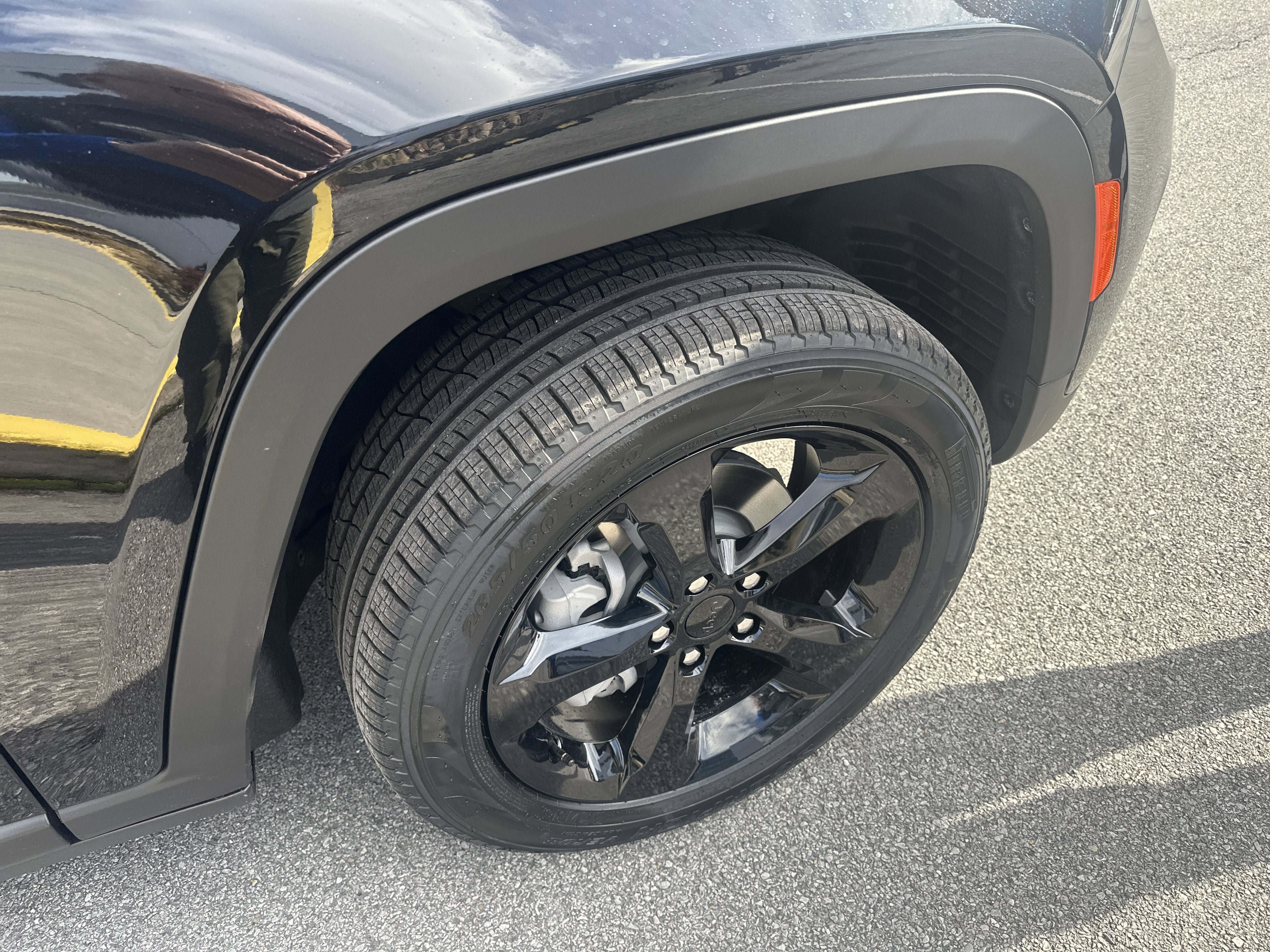 New 2025 Jeep Grand Cherokee Limited w/ Black Appearance Package AWD/4WD image 30